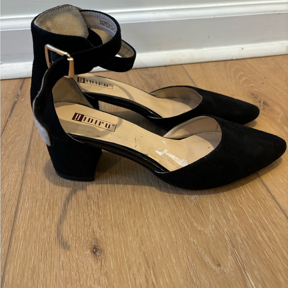 Black close toed heels